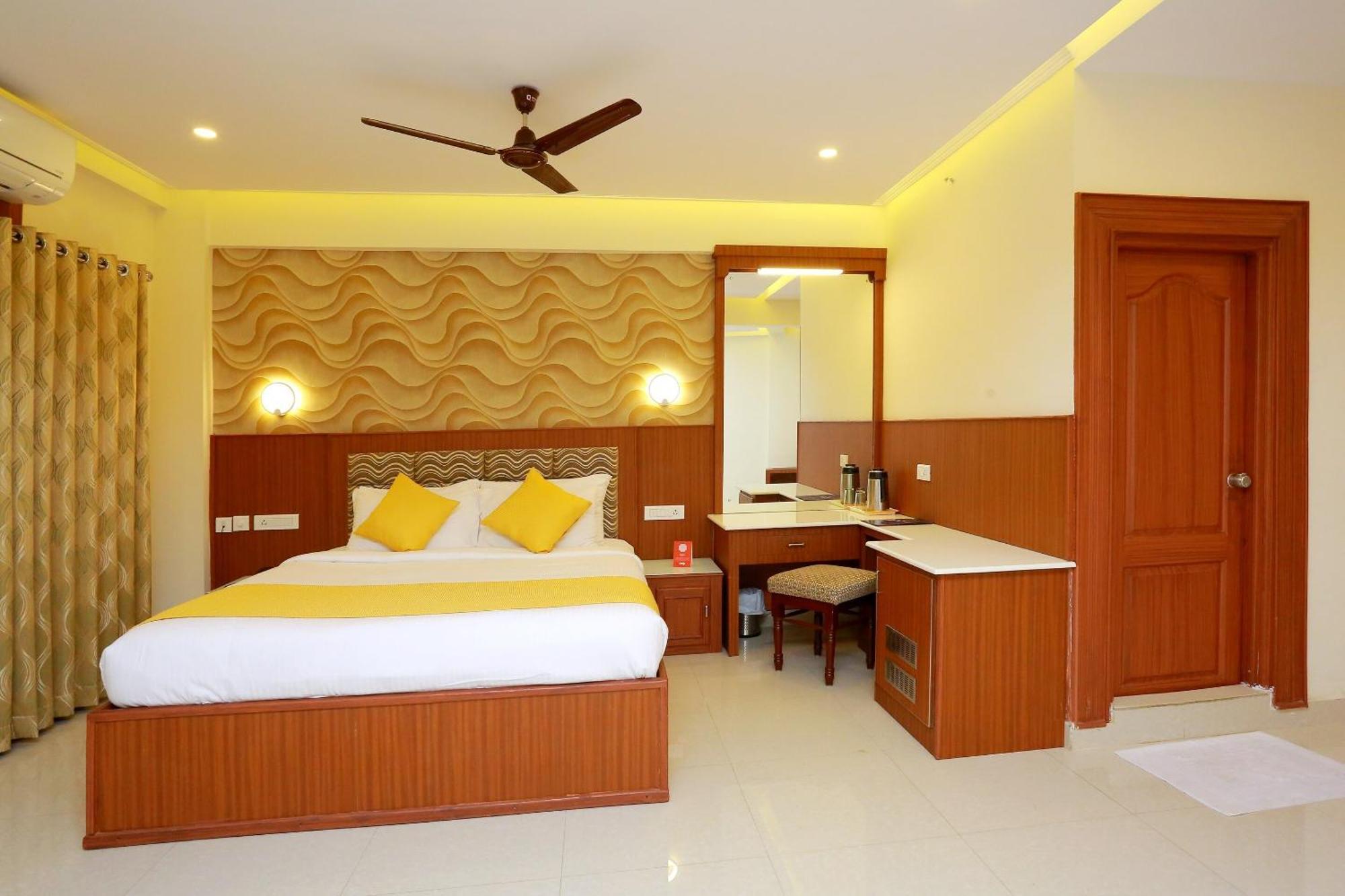 Capital O Kovilakam Residency Thrissur Exterior foto