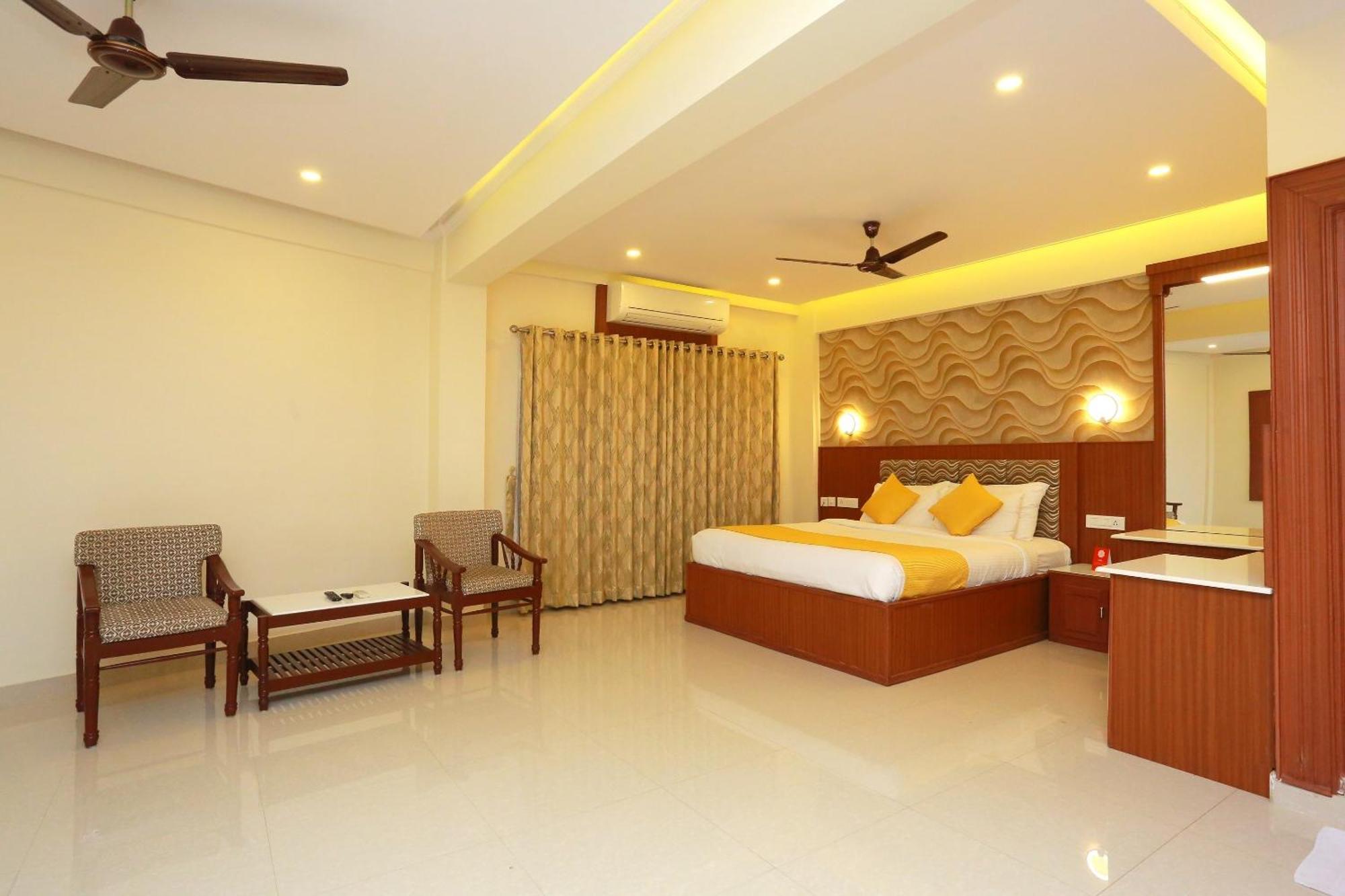 Capital O Kovilakam Residency Thrissur Exterior foto