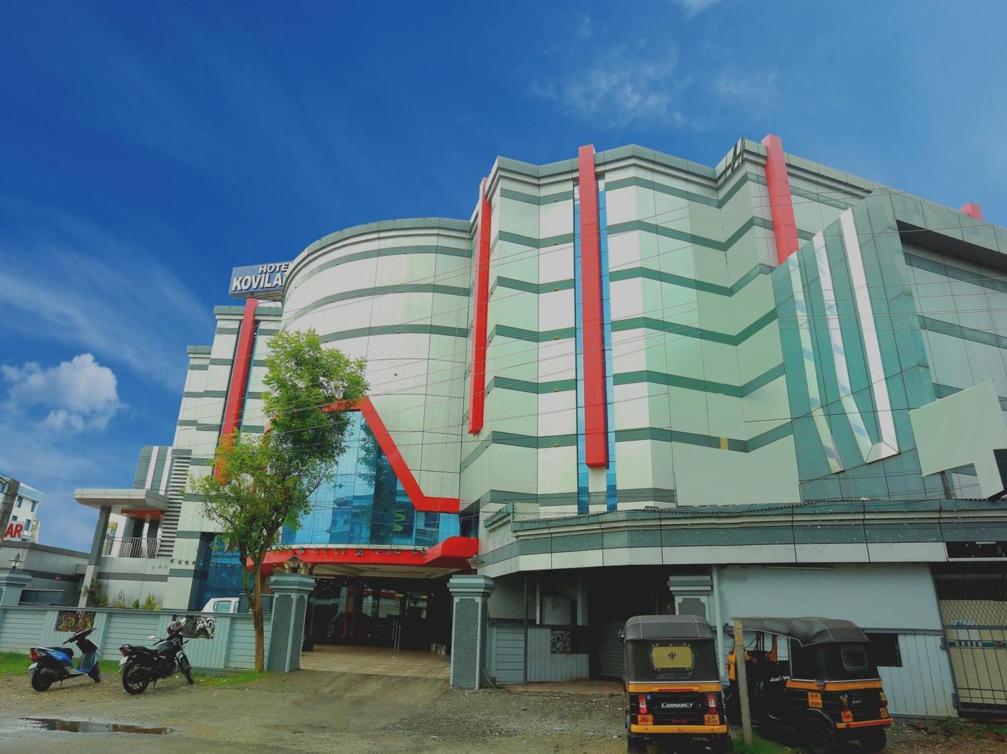 Capital O Kovilakam Residency Thrissur Exterior foto