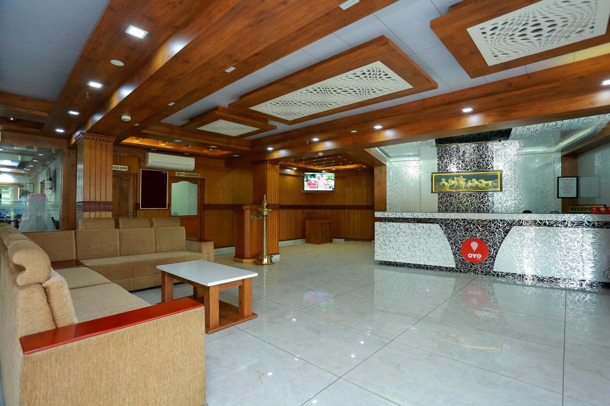 Capital O Kovilakam Residency Thrissur Exterior foto