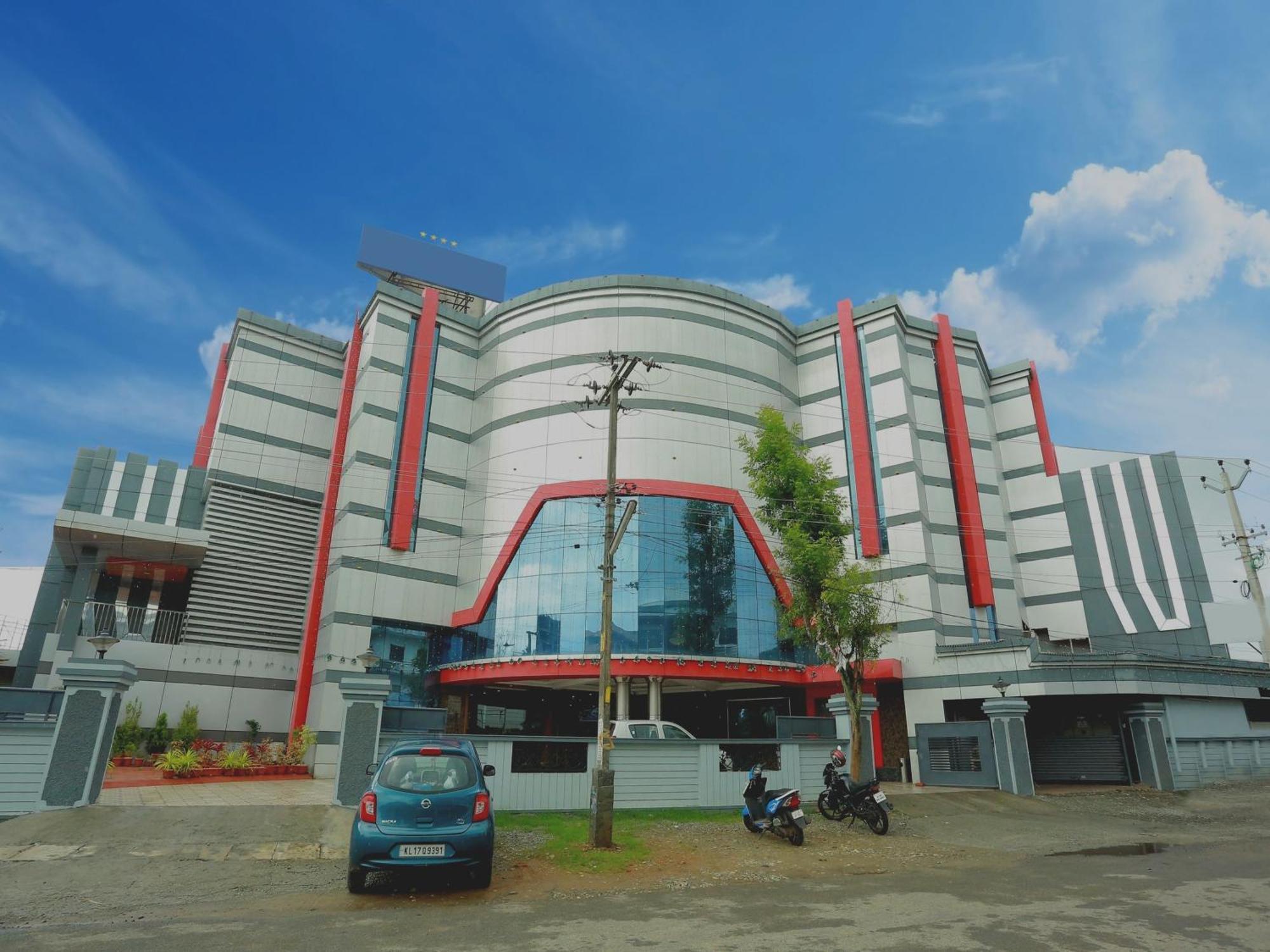 Capital O Kovilakam Residency Thrissur Exterior foto